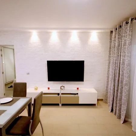 Bungalow With Mangificent Sea Views 阿德耶