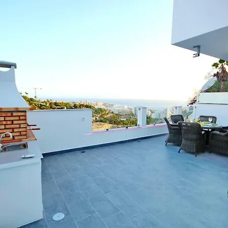 Bungalow With Mangificent Sea Views *