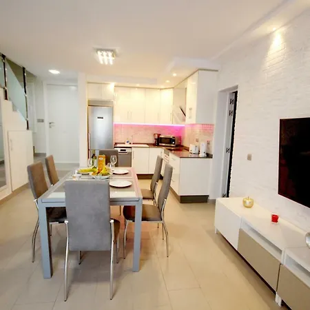 Bungalow With Mangificent Sea Views Costa Adeje (Tenerife)